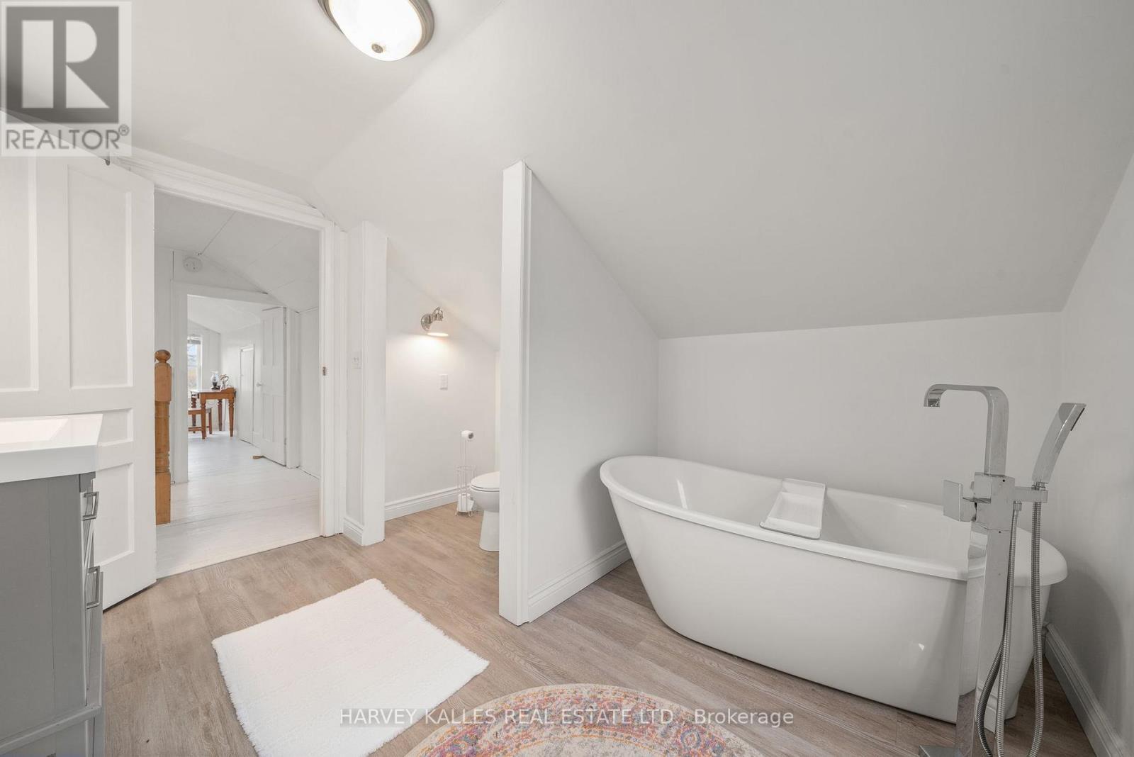 4427 County Rd 8, Prince Edward County, Ontario  K0K 2T0 - Photo 24 - X12583650