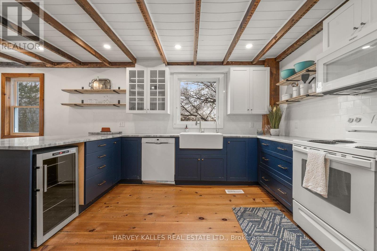 4427 County Rd 8, Prince Edward County, Ontario  K0K 2T0 - Photo 8 - X12583650