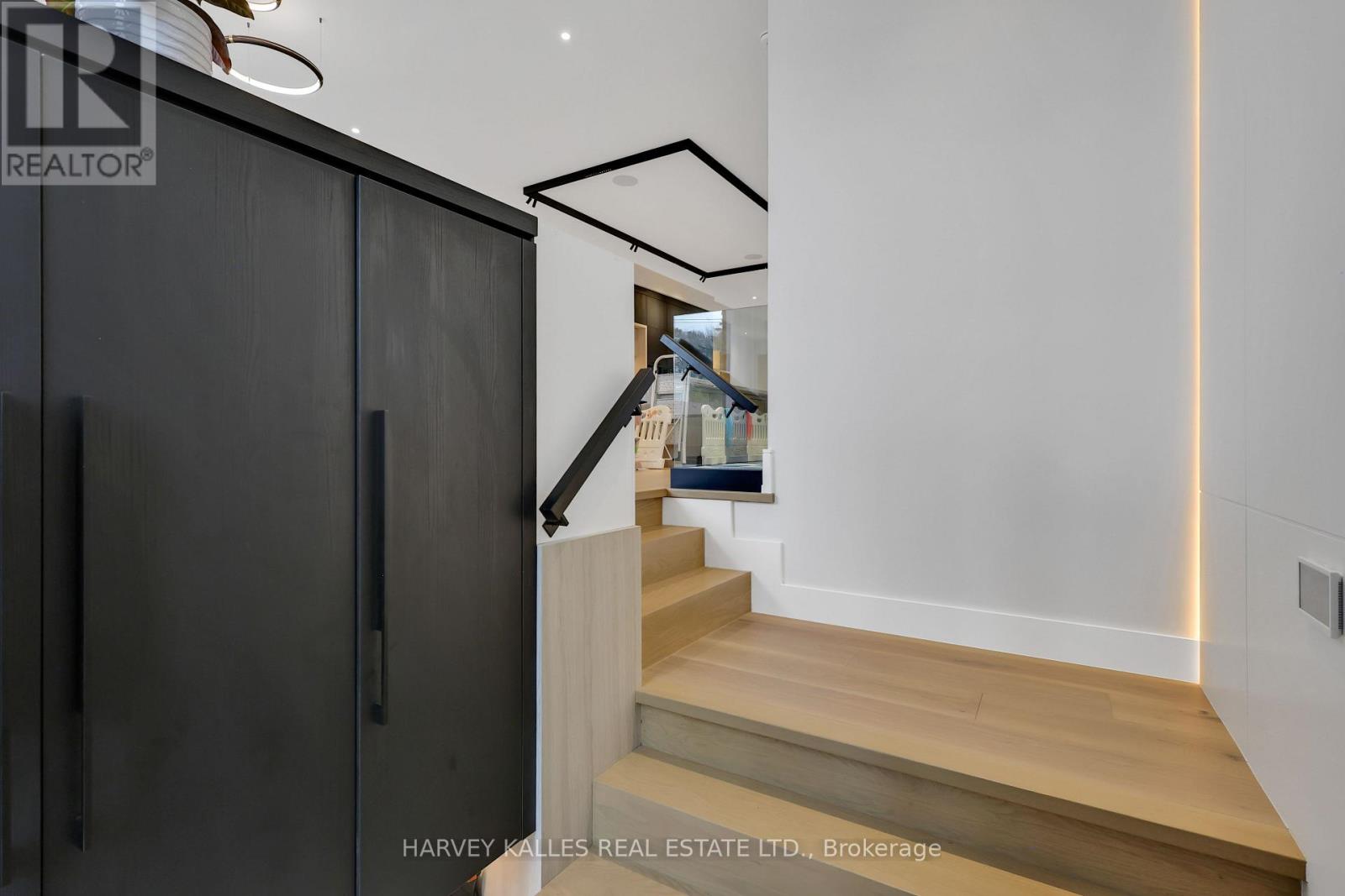 232 Snowdon Avenue, Toronto, Ontario M4N 2B3 - Photo 4 - C12597198