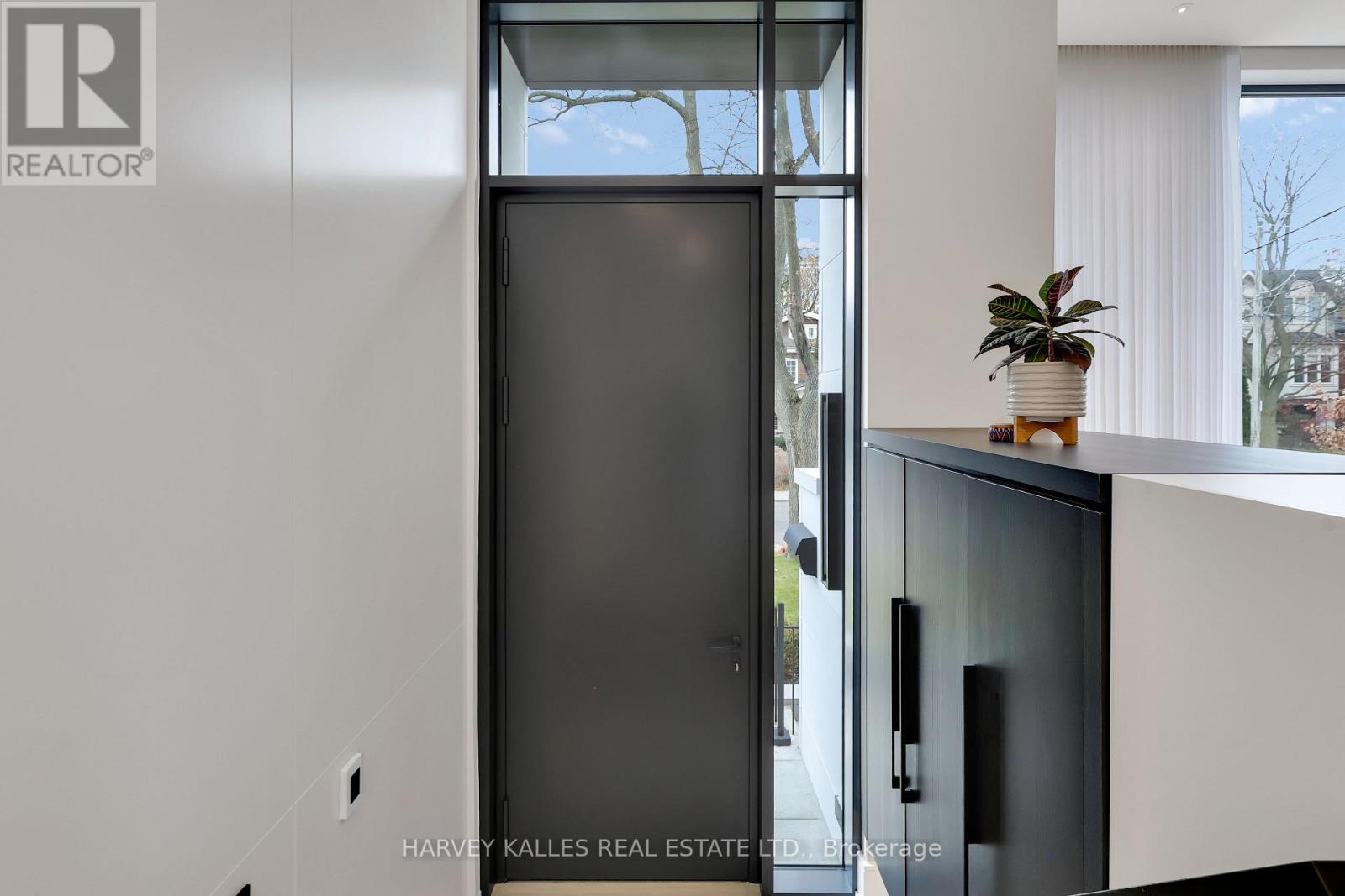 232 Snowdon Avenue, Toronto, Ontario M4N 2B3 - Photo 5 - C12597198