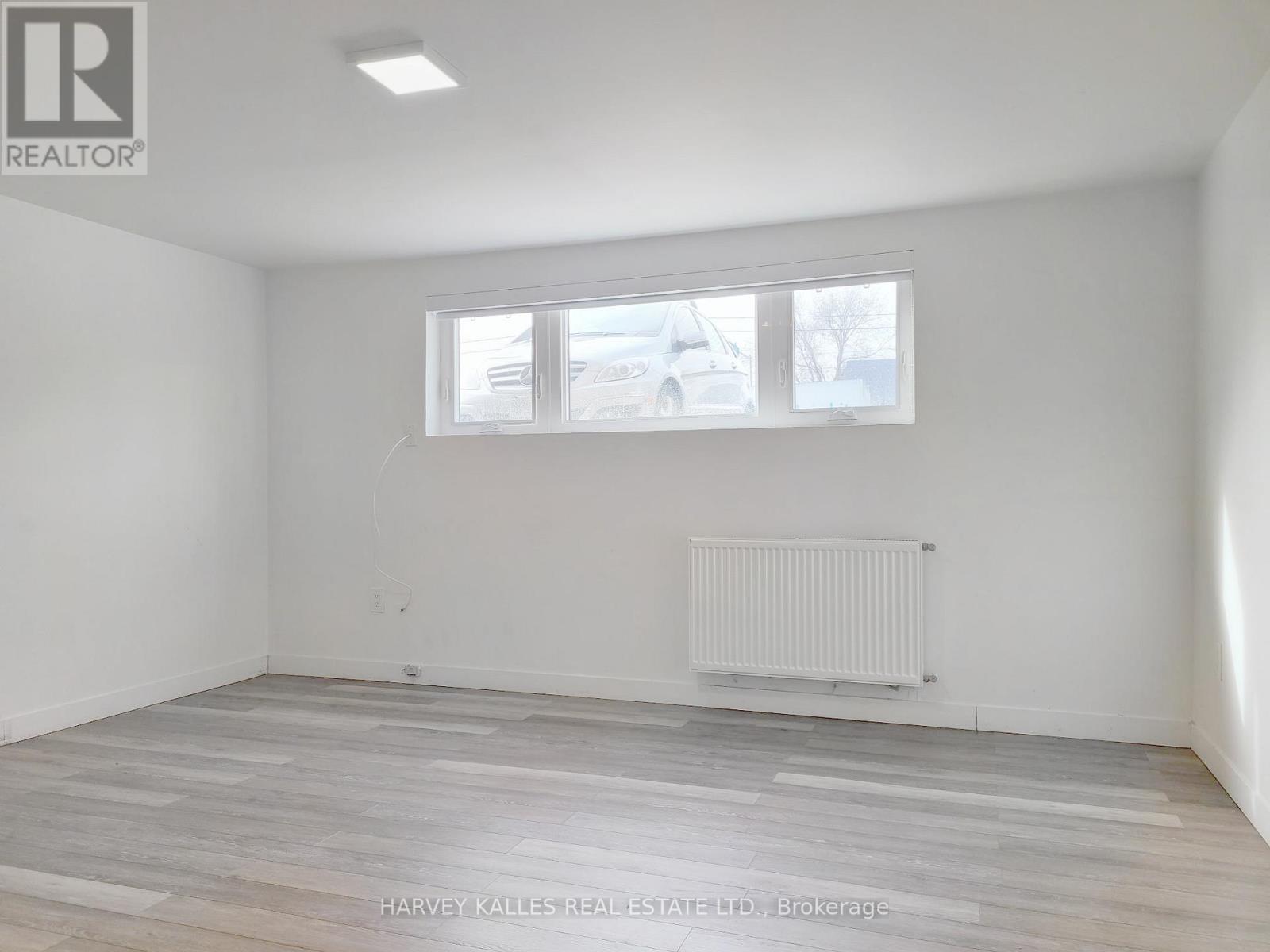 2 - 521 Browns Line, Toronto, Ontario  M8W 3V1 - Photo 4 - W12599194