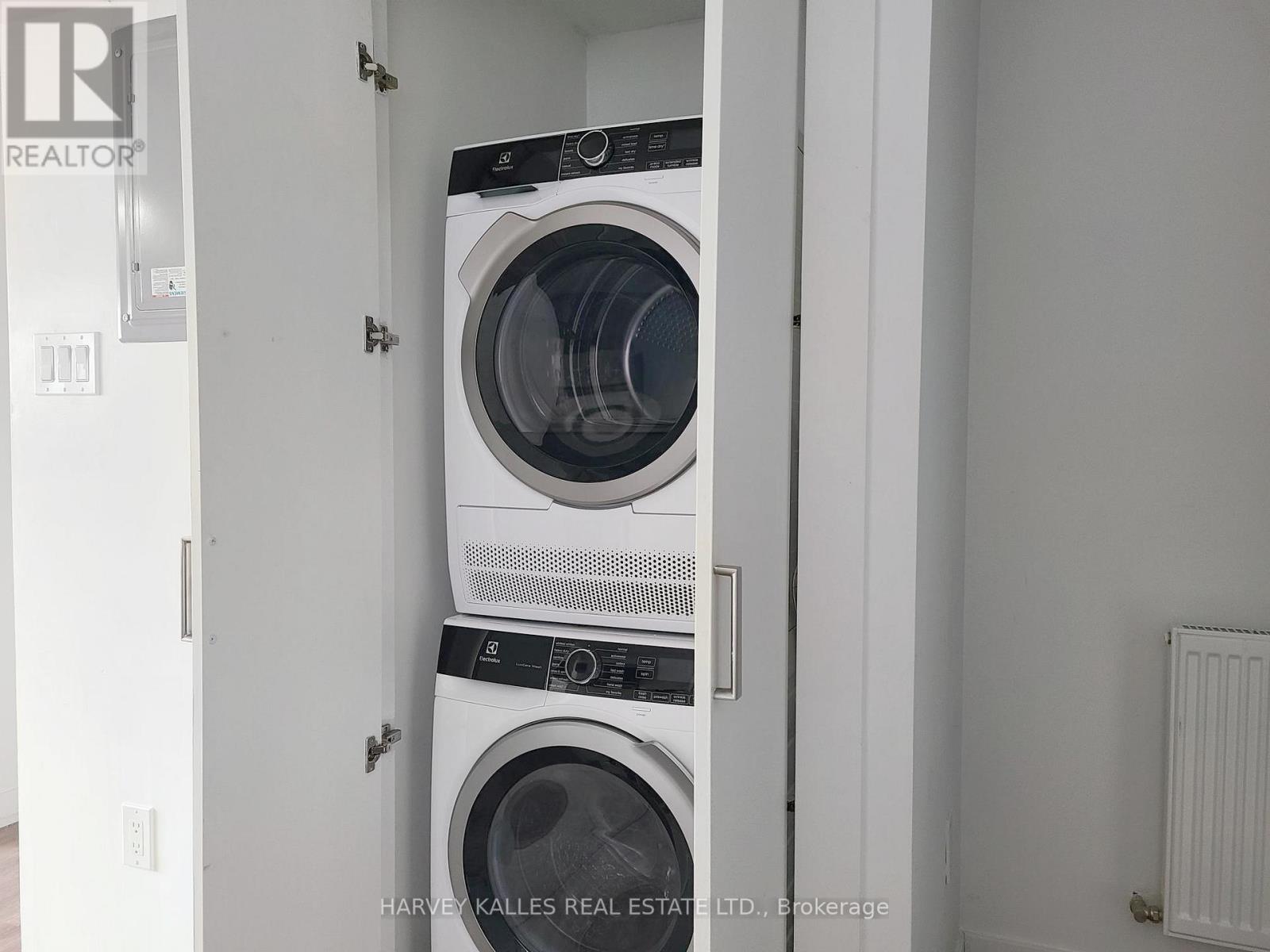 2 - 521 Browns Line, Toronto, Ontario  M8W 3V1 - Photo 6 - W12599194