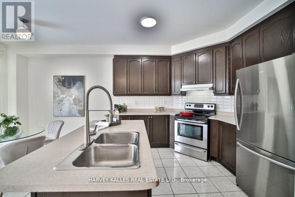 159 Hammersly Boulevard, Markham, Ontario  L6E 2C9 - Photo 8 - N12601854