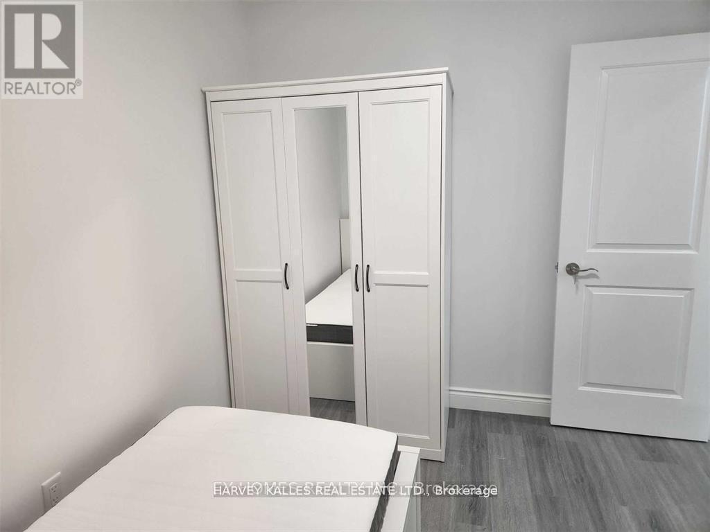 Rear - 59 Hemingway Crescent, Markham, Ontario  L3R 2S4 - Photo 8 - N12611776