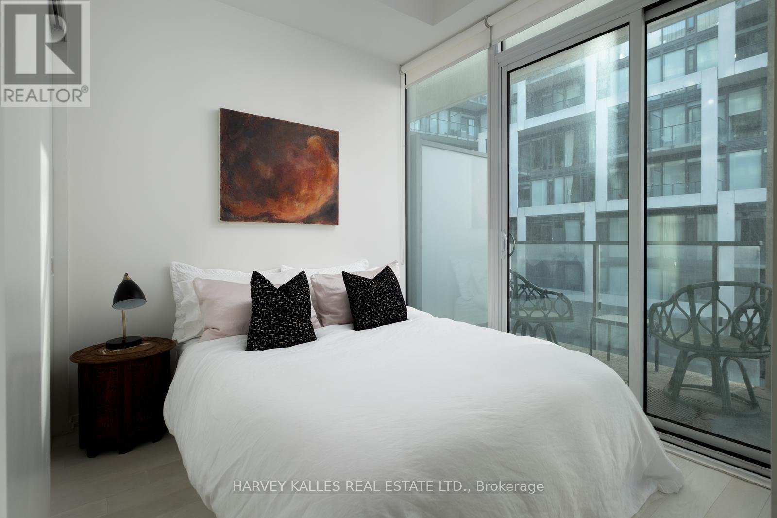 941 - 8 Hillsdale Avenue E, Toronto, Ontario  M4S 0B2 - Photo 5 - C12613916