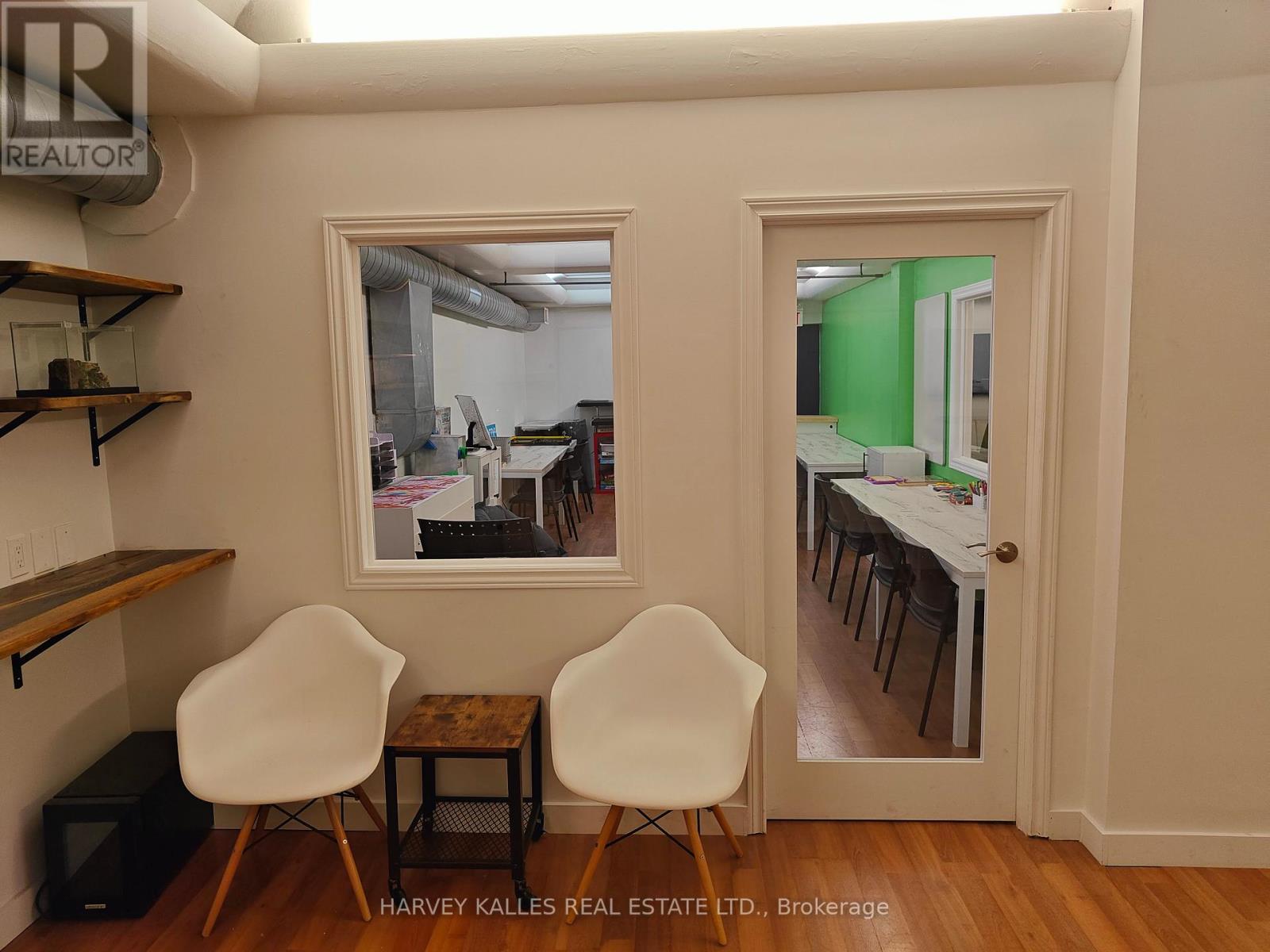 B - 406 Pacific Avenue, Toronto, Ontario  M6P 2R1 - Photo 7 - W12614872