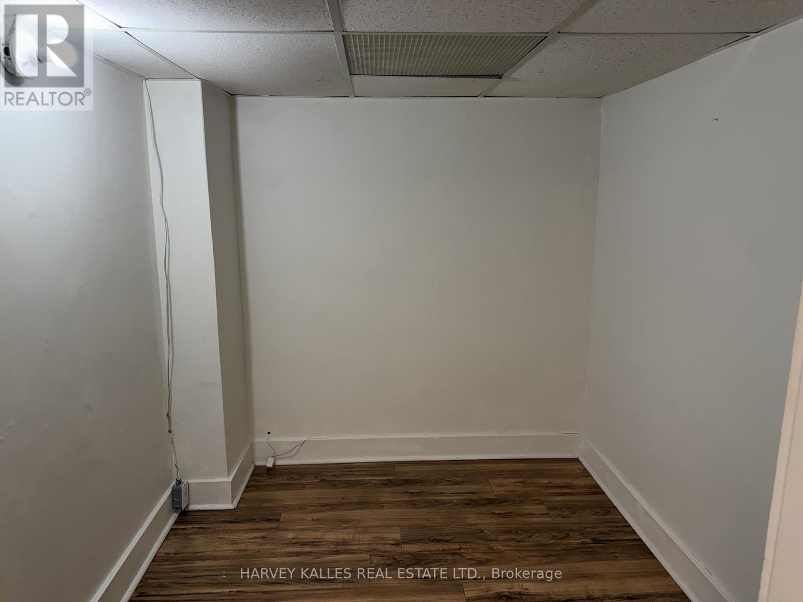 Lower - 11 Parkwood Avenue, Toronto, Ontario  M4V 2W9 - Photo 14 - C12615594