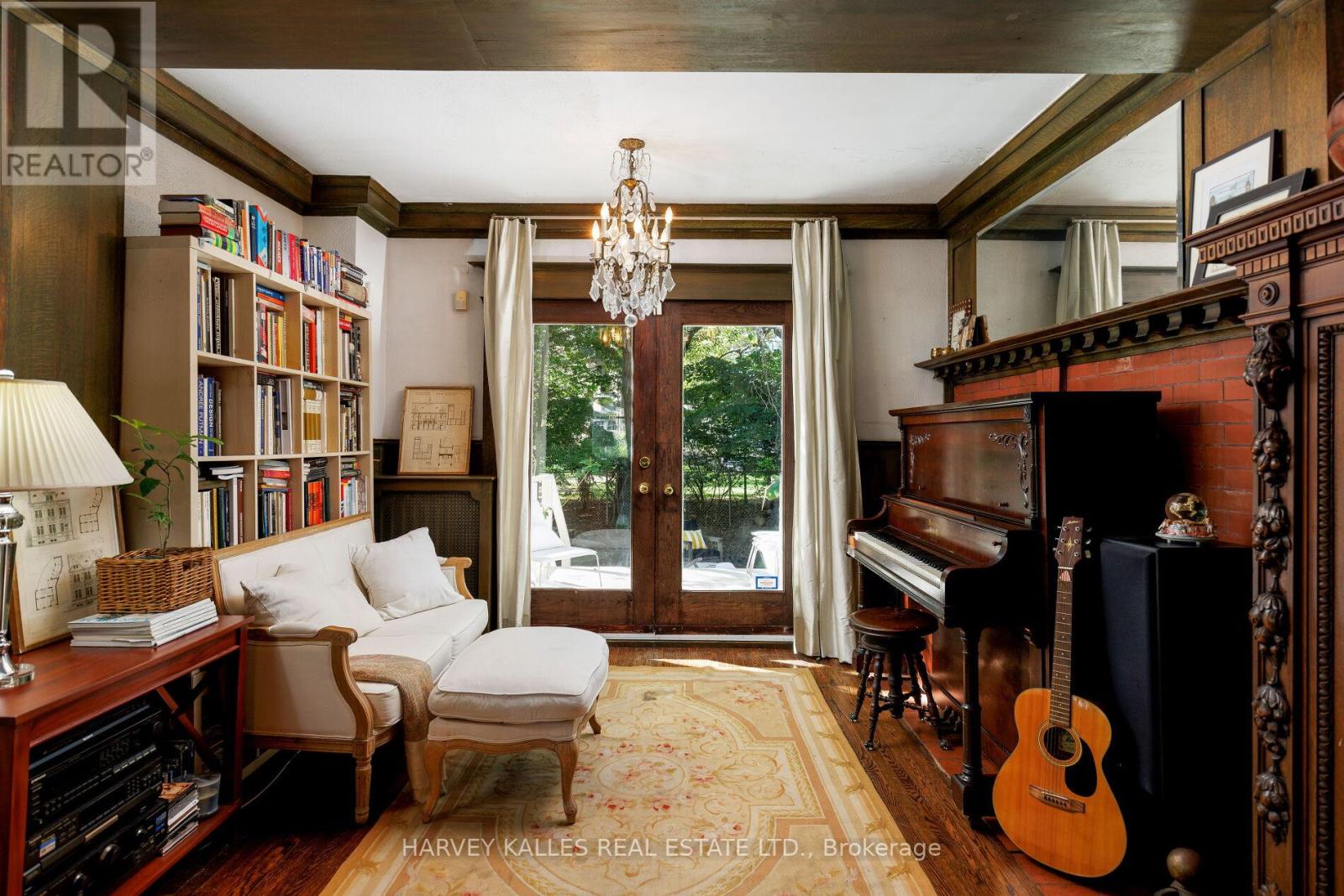 114 Glen Road, Toronto, Ontario  M4W 2V9 - Photo 13 - C12617096