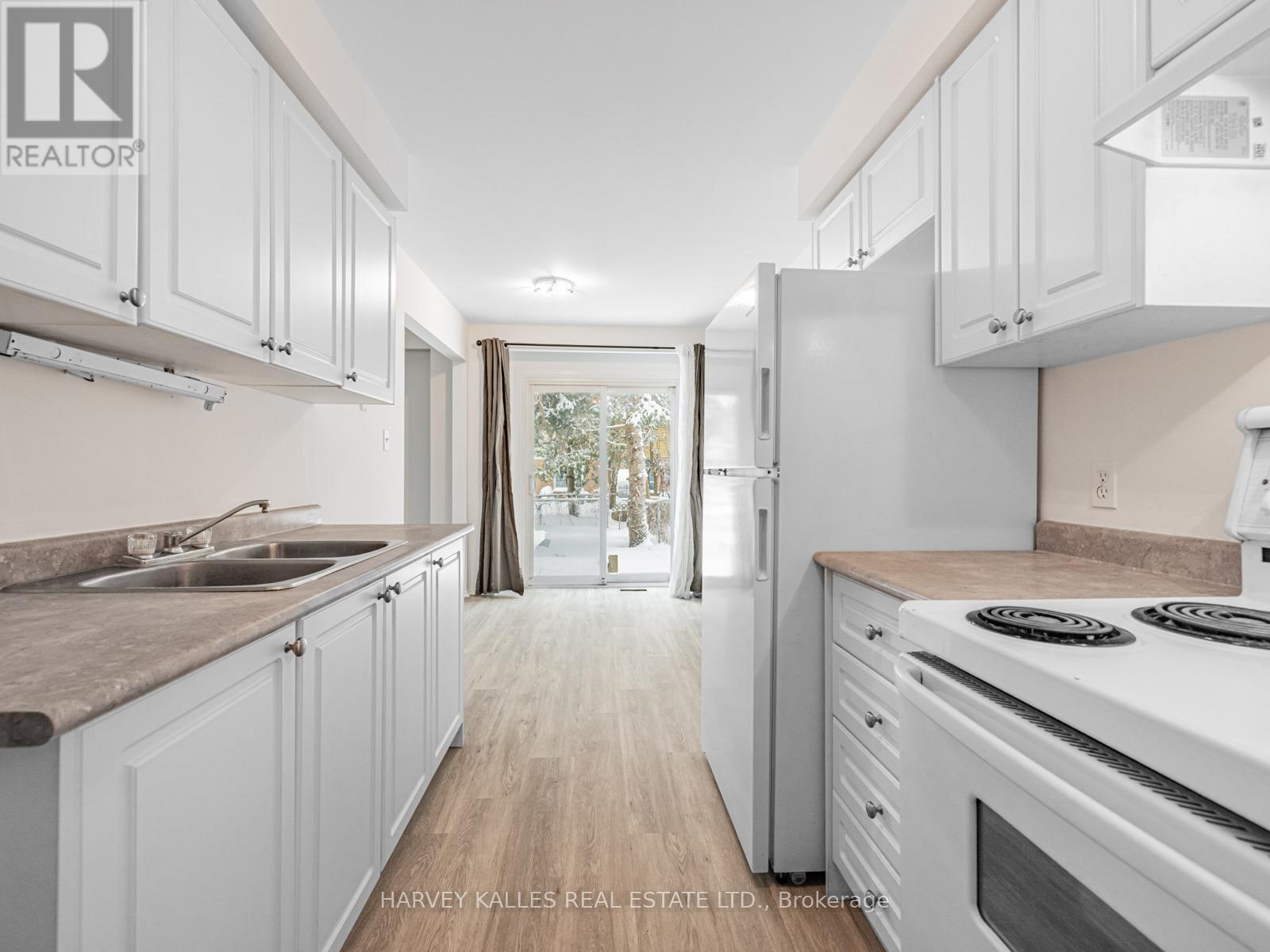 263 Browning Trail, Barrie, Ontario  L4N 5C9 - Photo 11 - S12629876