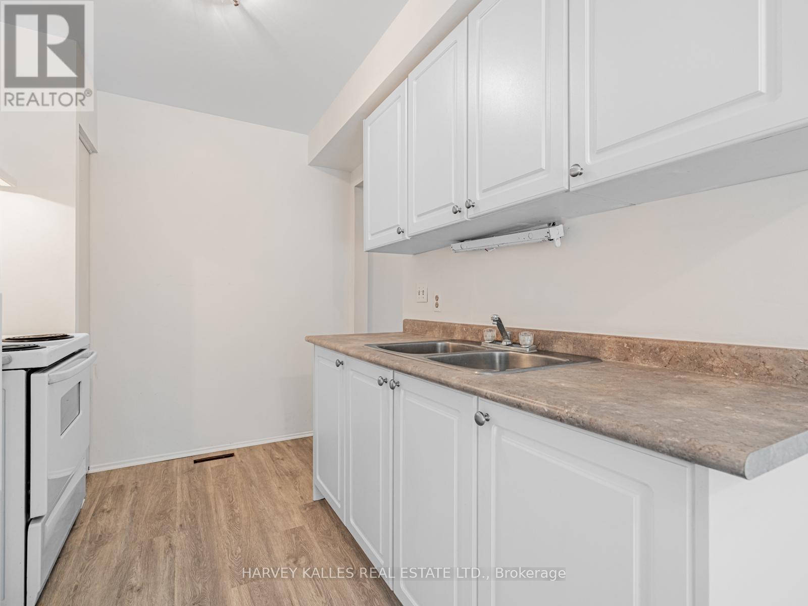 263 Browning Trail, Barrie, Ontario  L4N 5C9 - Photo 14 - S12629876