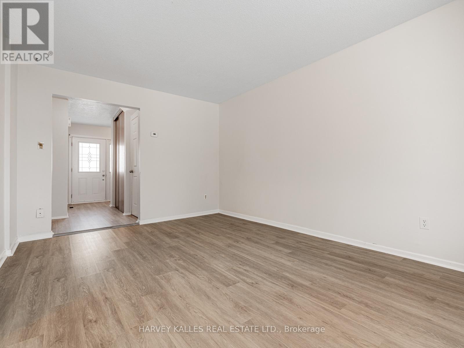 263 Browning Trail, Barrie, Ontario  L4N 5C9 - Photo 4 - S12629876