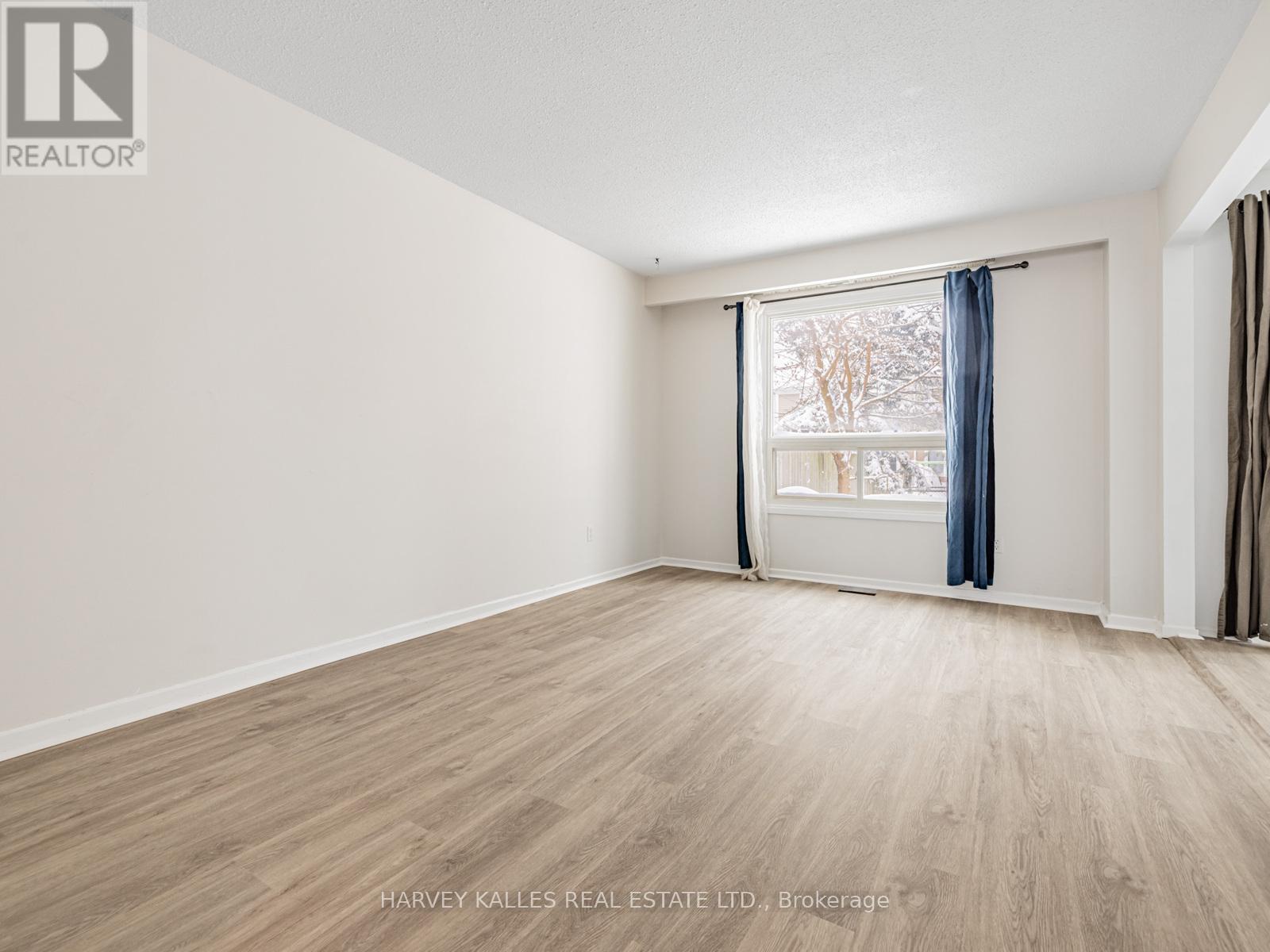 263 Browning Trail, Barrie, Ontario  L4N 5C9 - Photo 7 - S12629876