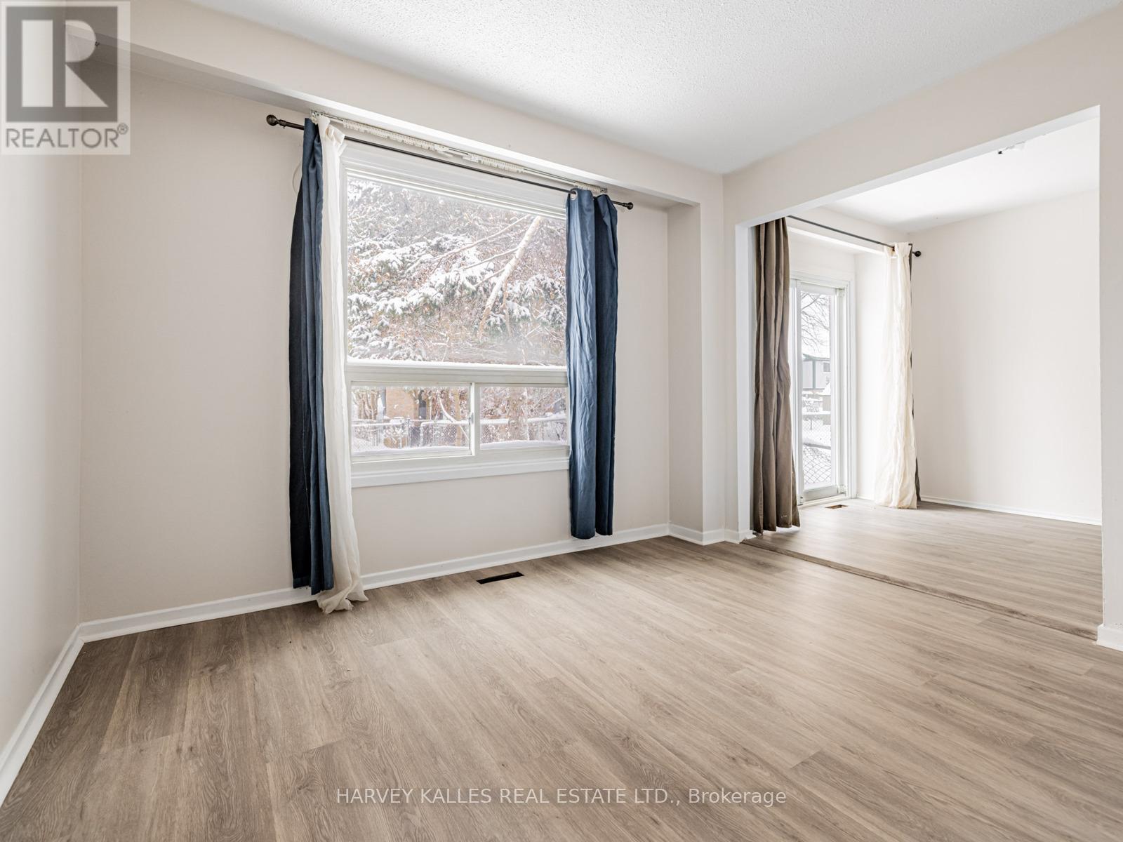 263 Browning Trail, Barrie, Ontario  L4N 5C9 - Photo 8 - S12629876