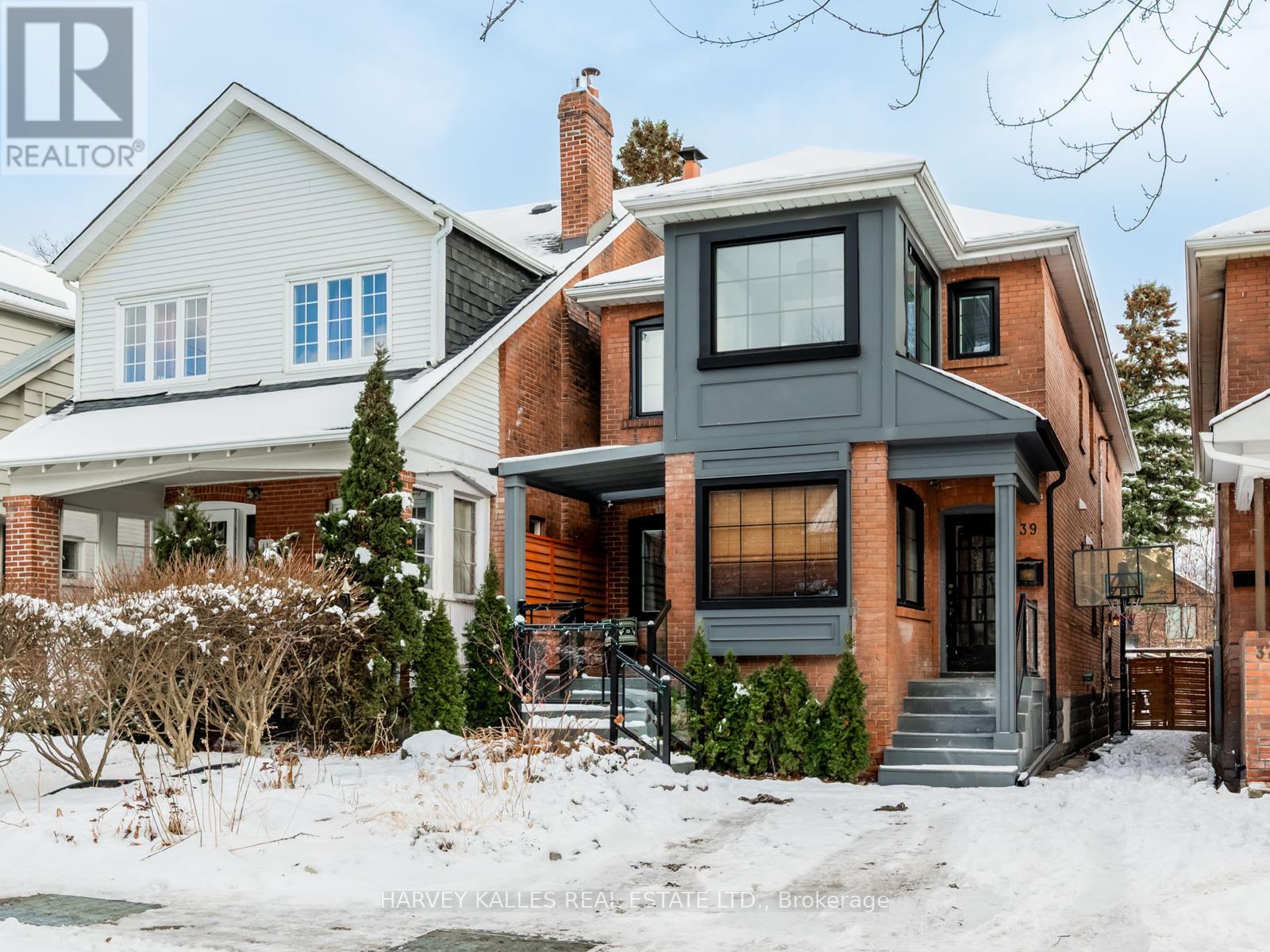 2nd Floor - 39 Standish Avenue, Toronto, Ontario  M4W 3B2 - Photo 2 - C12630046