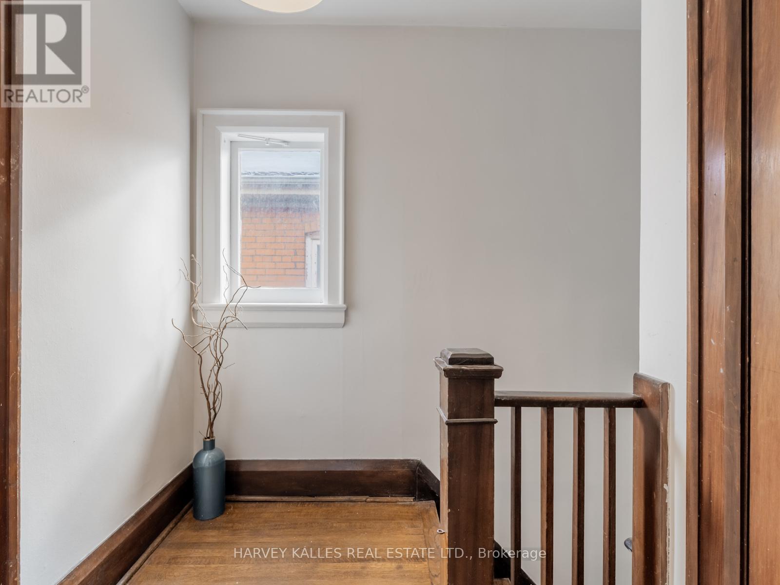 2nd Floor - 39 Standish Avenue, Toronto, Ontario  M4W 3B2 - Photo 3 - C12630046