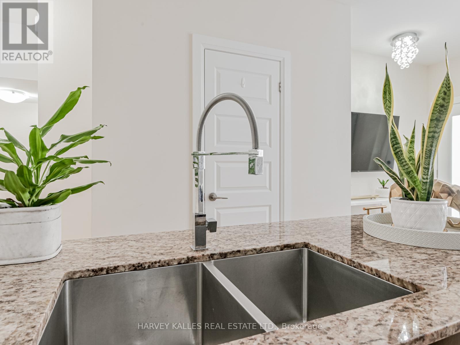 55 - 19 Eldora Avenue, Toronto, Ontario  M2M 0B5 - Photo 14 - C12631086