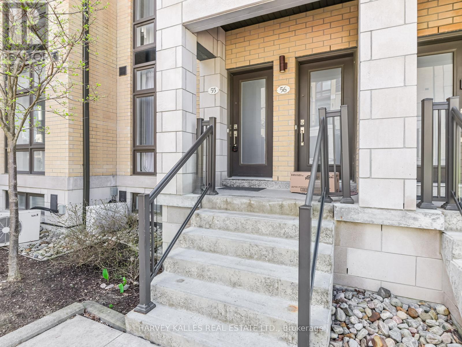 55 - 19 Eldora Avenue, Toronto, Ontario  M2M 0B5 - Photo 2 - C12631086