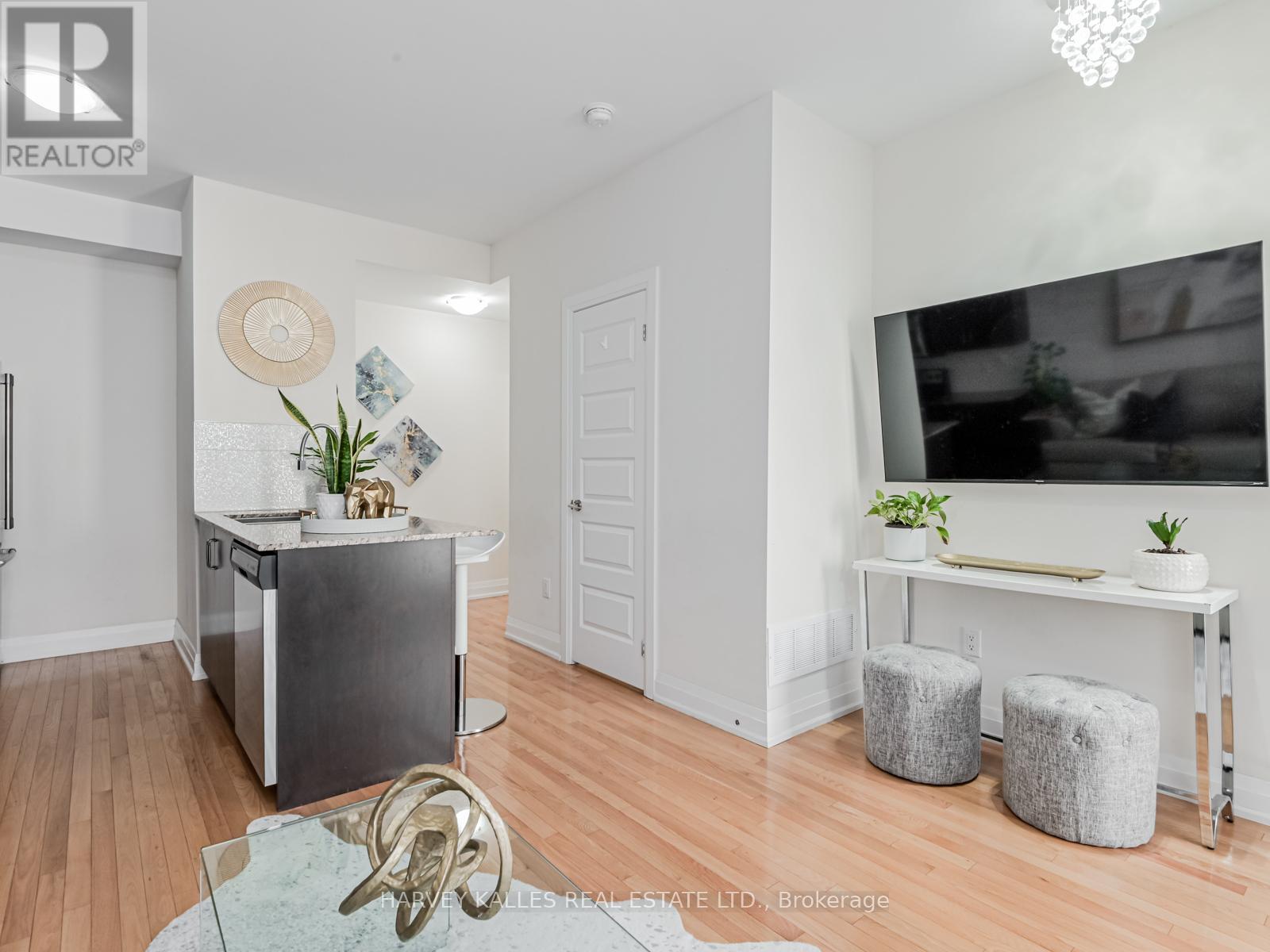 55 - 19 Eldora Avenue, Toronto, Ontario  M2M 0B5 - Photo 9 - C12631086