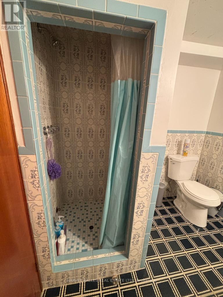 Lower - 2379 Hensall Street, Mississauga, Ontario L5A 2T1 - Photo 12 - W12634570