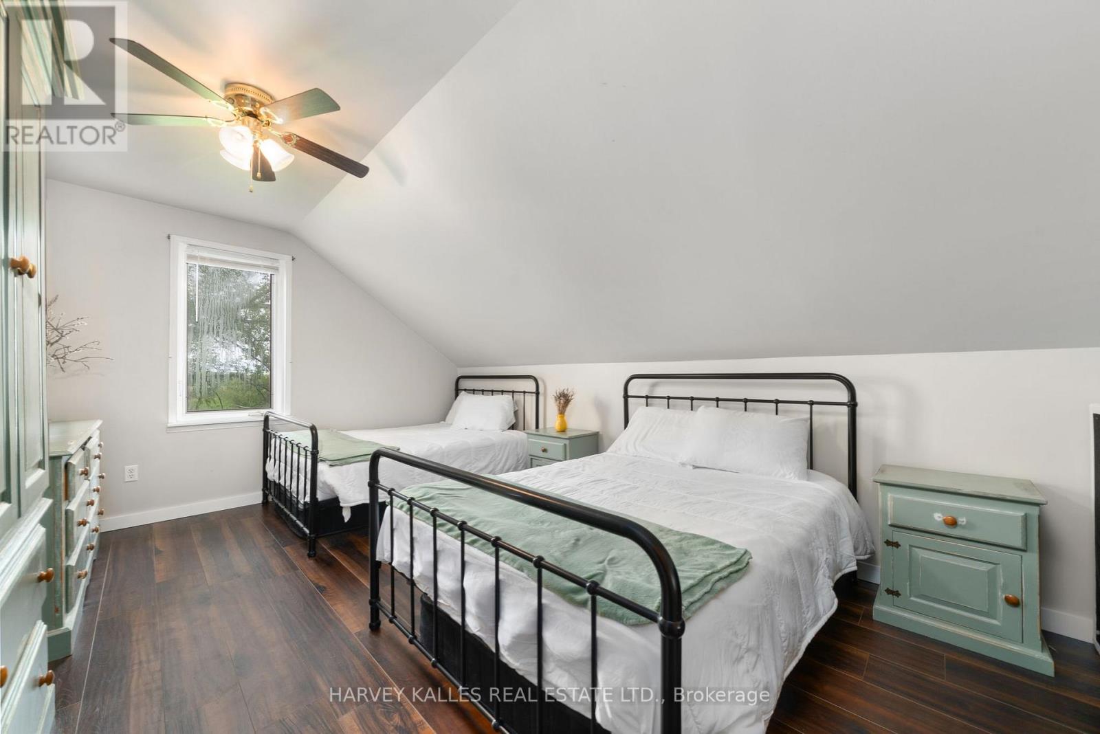 13965 Loyalist Parkway, Prince Edward County, Ontario K0K 2T0 - Photo 19 - X12635328