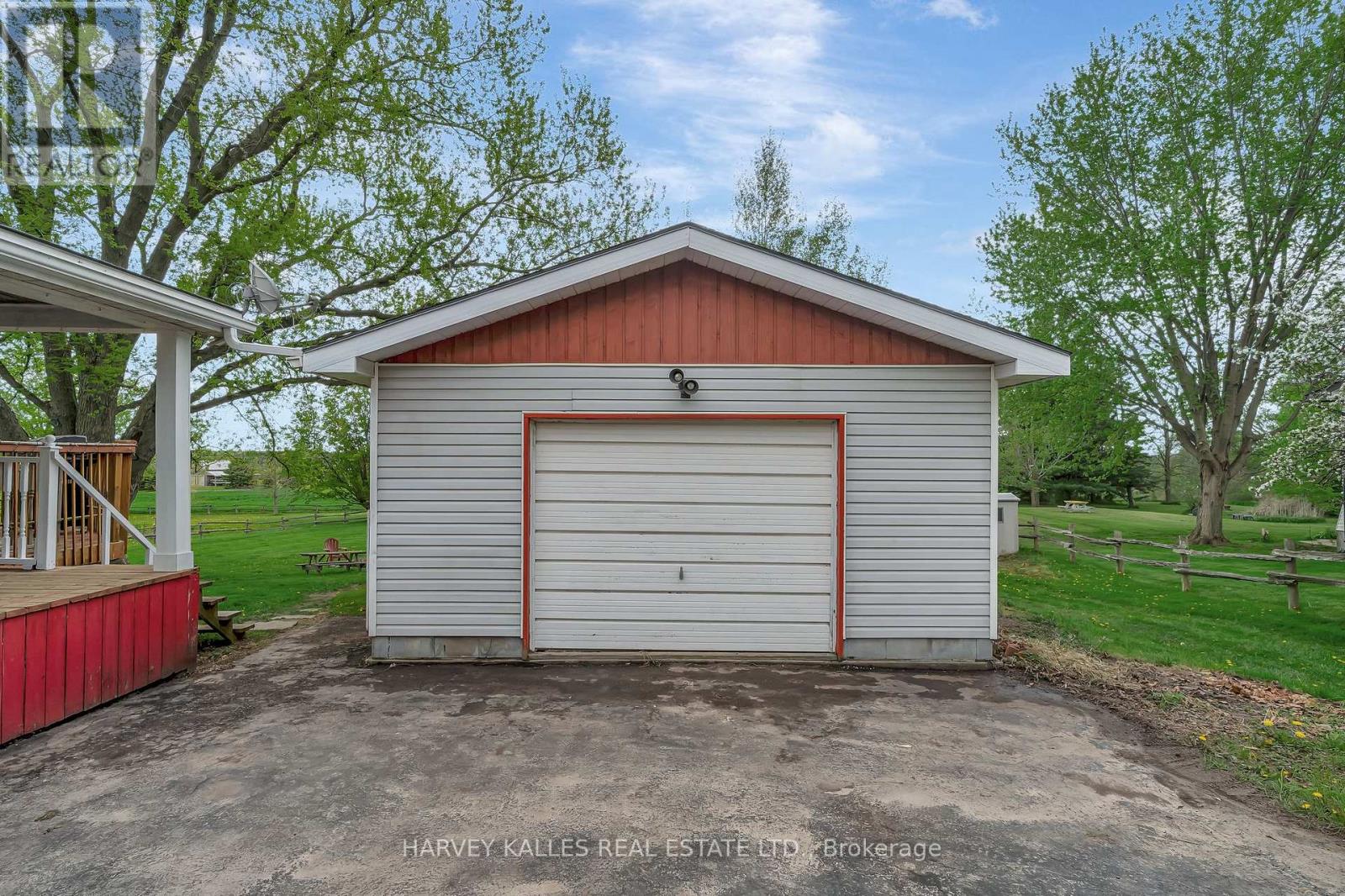 13965 Loyalist Parkway, Prince Edward County, Ontario K0K 2T0 - Photo 36 - X12635328