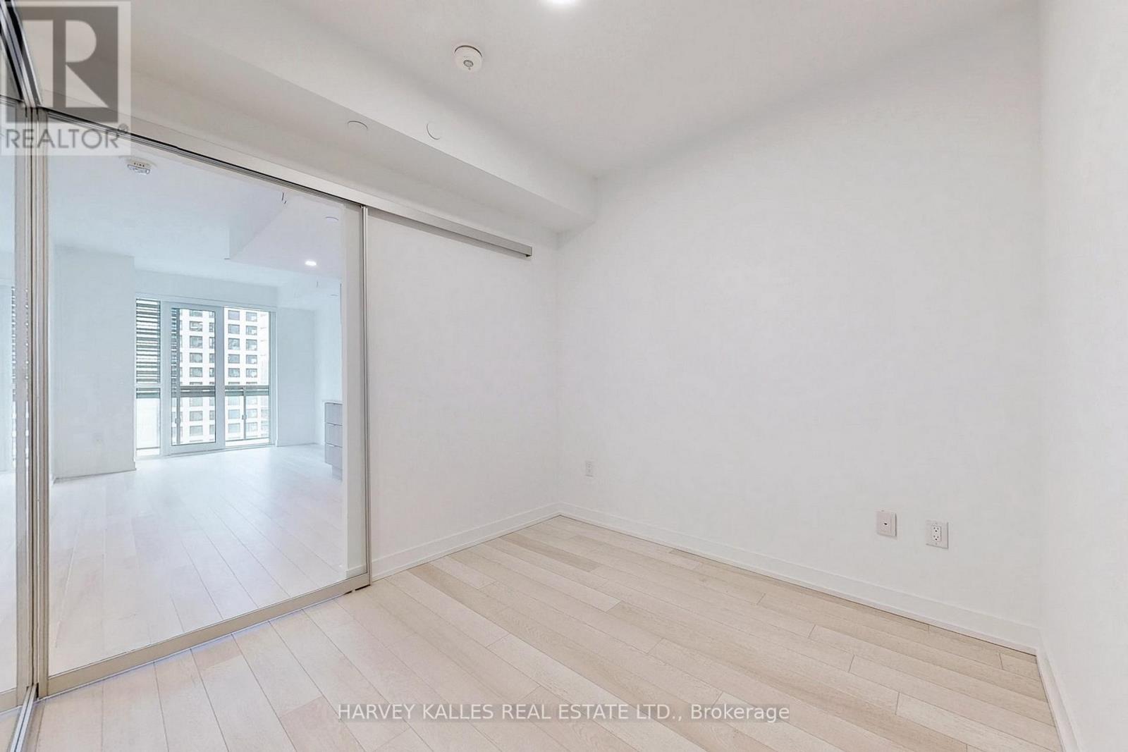 1410 - 39 Roehampton Avenue, Toronto, Ontario M4P 1P9 - Photo 17 - C12635982