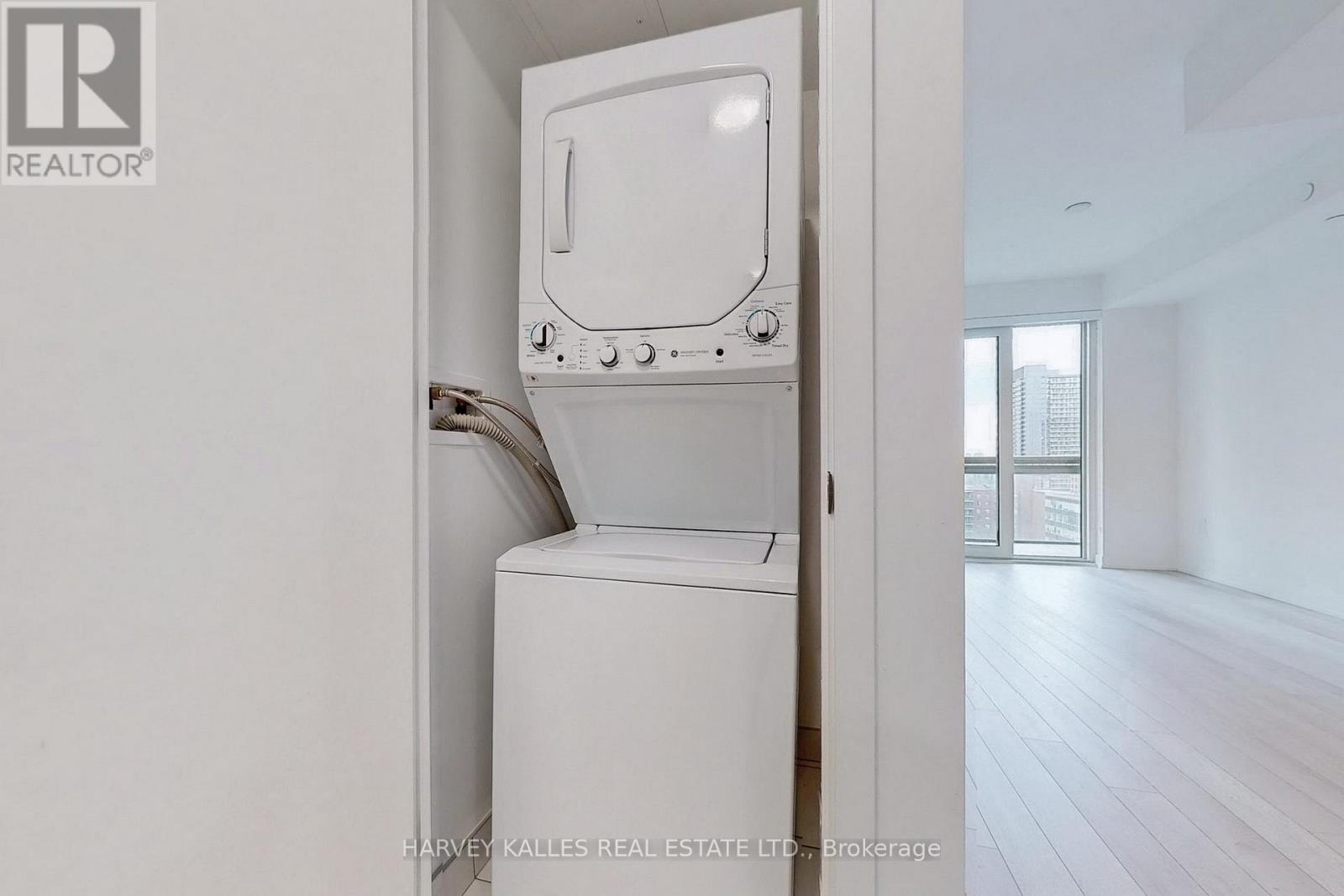 1410 - 39 Roehampton Avenue, Toronto, Ontario M4P 1P9 - Photo 20 - C12635982