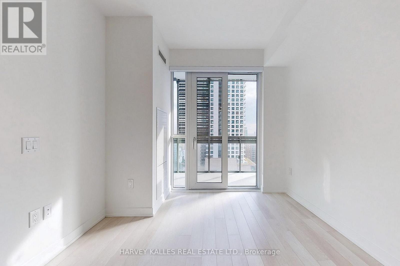 1410 - 39 Roehampton Avenue, Toronto, Ontario M4P 1P9 - Photo 6 - C12635982