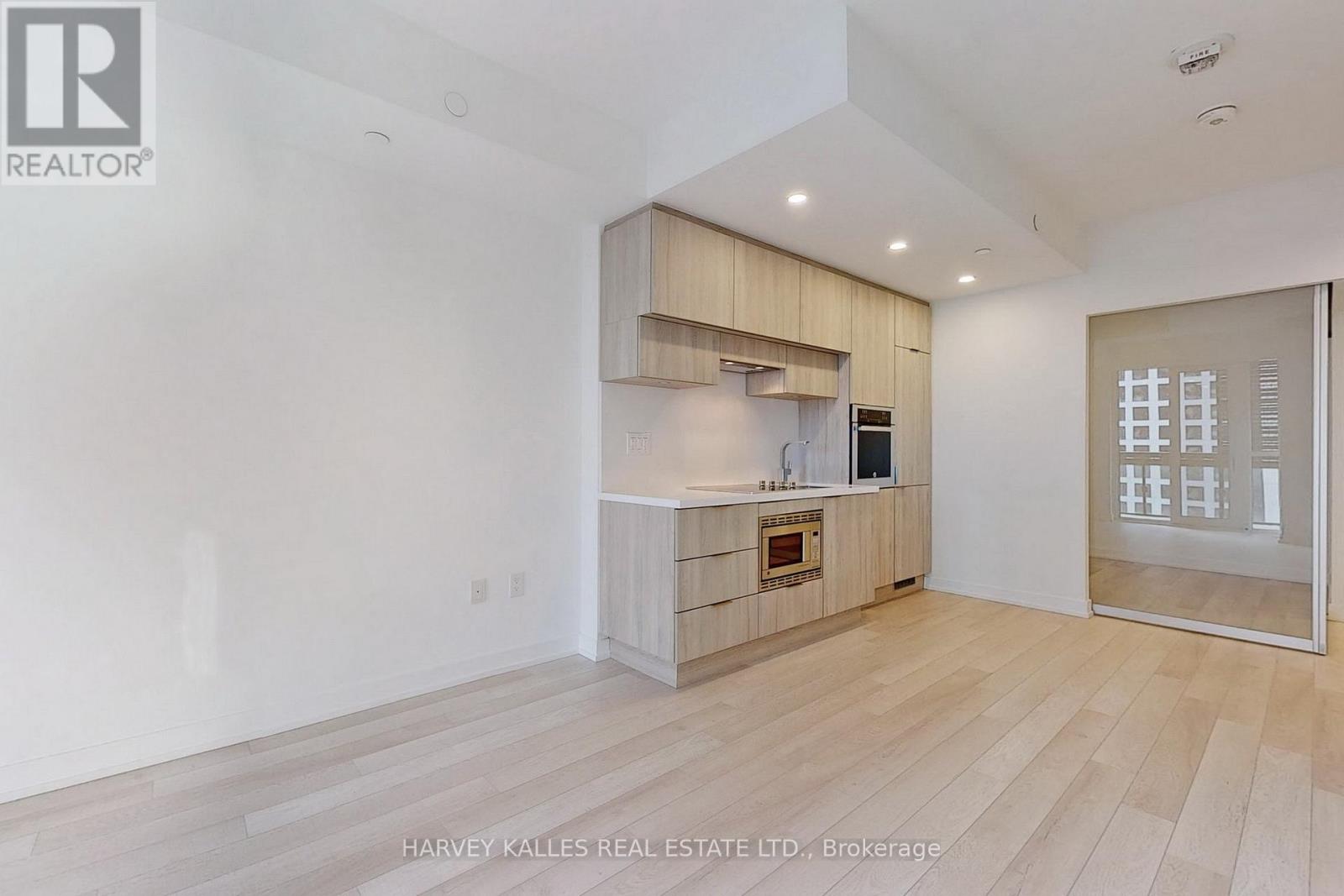 1410 - 39 Roehampton Avenue, Toronto, Ontario M4P 1P9 - Photo 7 - C12635982