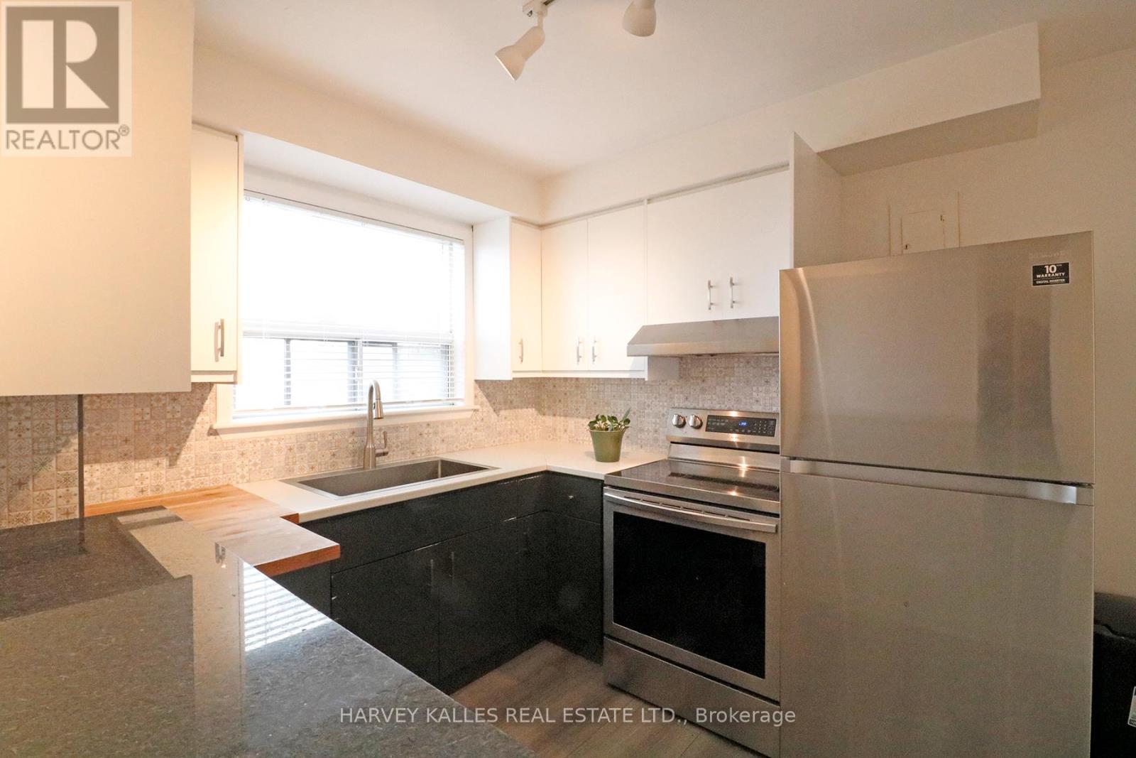 Main - 866 Davenport Road, Toronto, Ontario M6G 2B6 - Photo 6 - C12649532