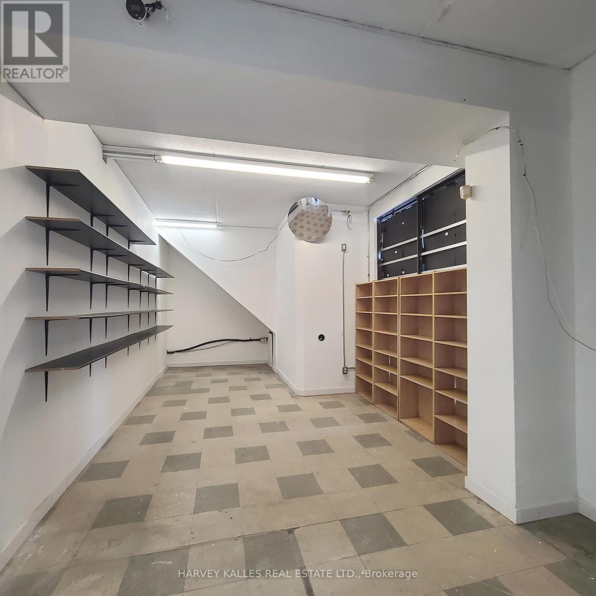 3829 Lake Shore Boulevard W, Toronto, Ontario M8W 1R3 - Photo 4 - W12650536