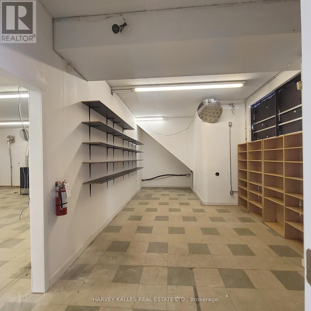 3829 Lake Shore Boulevard W, Toronto, Ontario M8W 1R3 - Photo 5 - W12650536