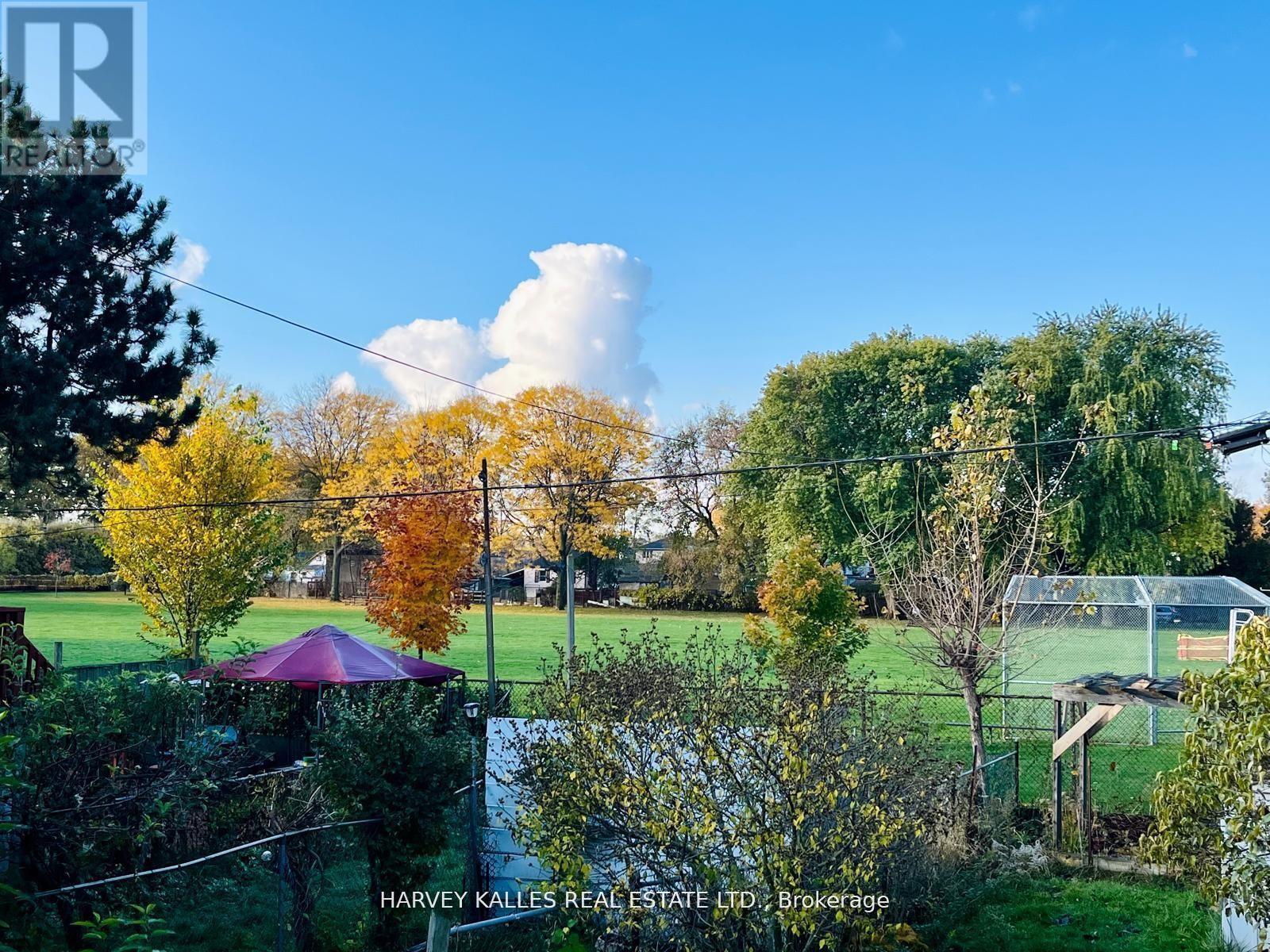 Room - 26 Leyton Avenue, Toronto, Ontario M1L 3T4 - Photo 14 - E12650928