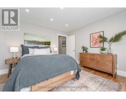 ROOM - 26 LEYTON AVENUE, Toronto, Ontario