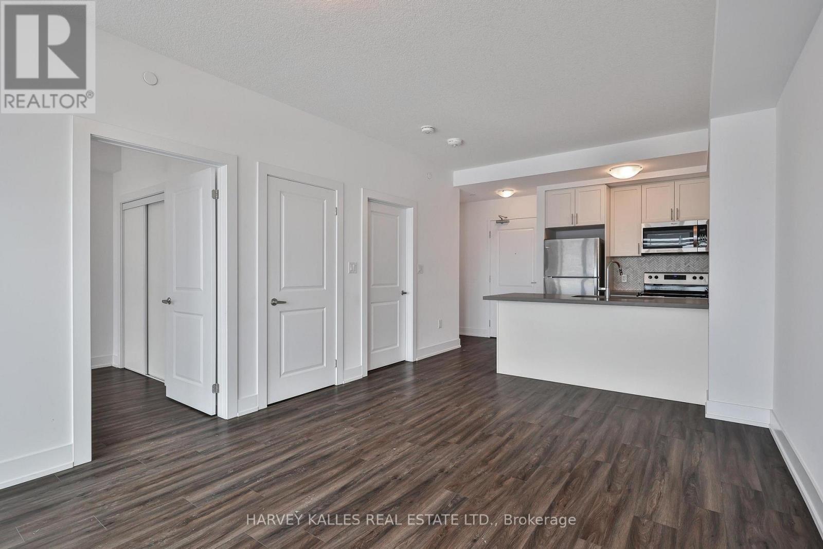 604 - 460 Dundas Street E, Hamilton, Ontario  L8B 2A5 - Photo 3 - X12651532