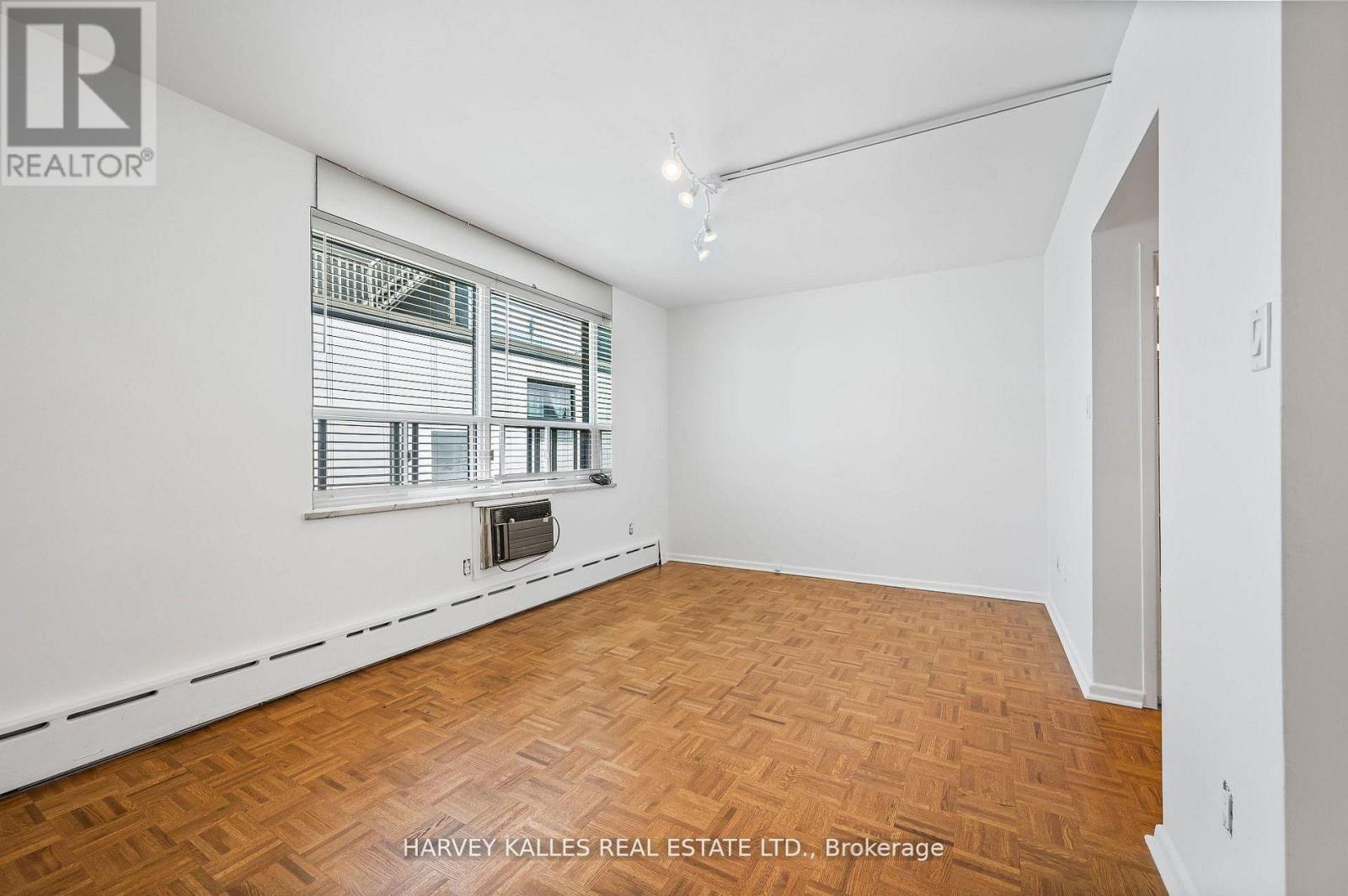 706 - 78 Warren Road, Toronto, Ontario M4V 2R6 - Photo 12 - C12660956