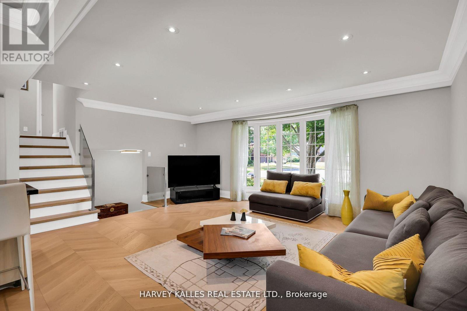 16 Wedgeport Place, Toronto, Ontario M2N 4B4 - Photo 9 - C12661412