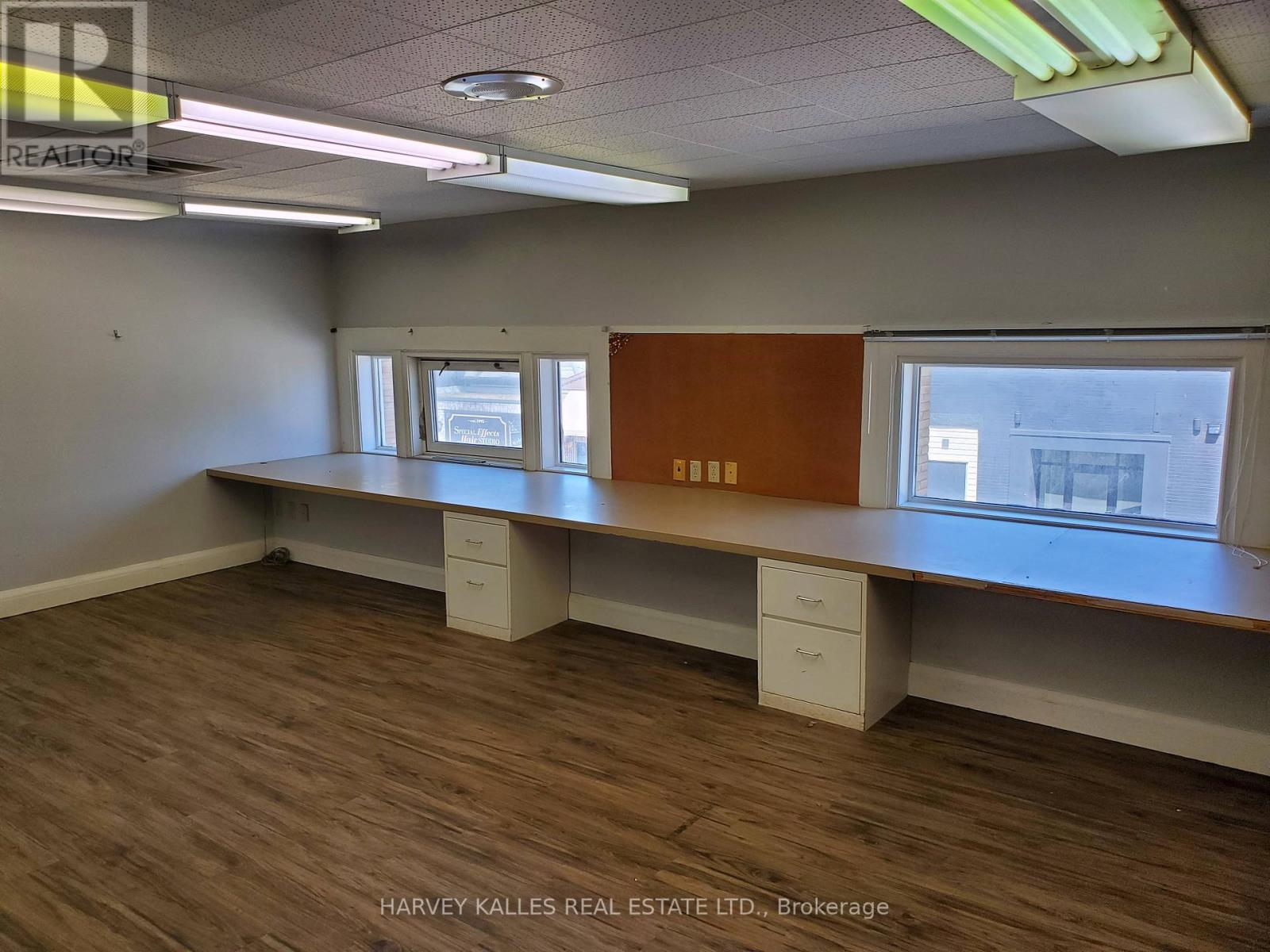 45 Peel Street, Norfolk, Ontario N3Y 1S3 - Photo 8 - X12661832