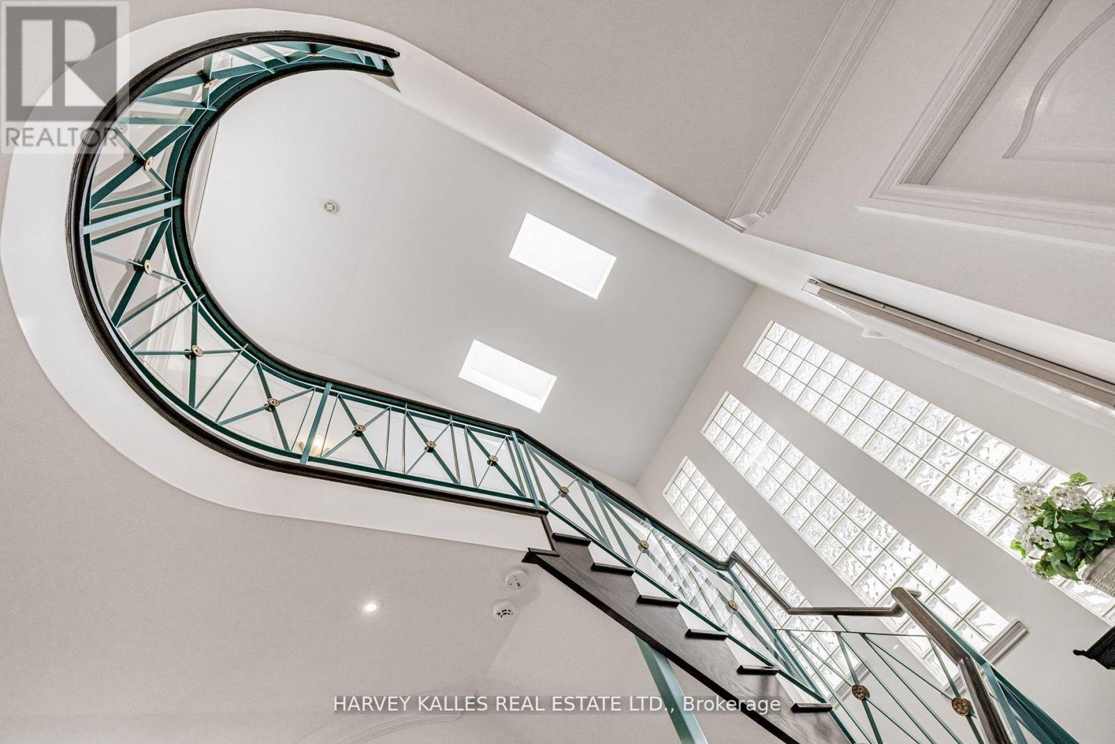 145 Rodeo Drive, Vaughan, Ontario  L4J 4Y6 - Photo 24 - N12663324