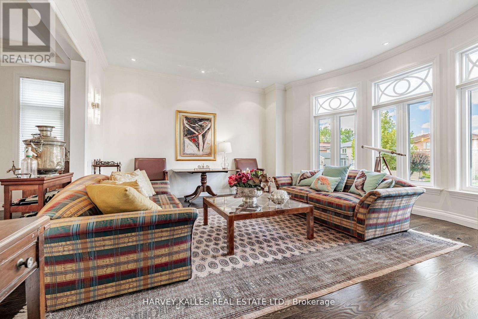 145 Rodeo Drive, Vaughan, Ontario  L4J 4Y6 - Photo 6 - N12663324