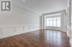 330 Elm Road, Toronto, Ontario M5H 3V4 - Photo 15 - C12663726