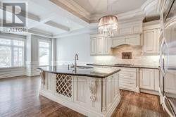 330 Elm Road, Toronto, Ontario M5H 3V4 - Photo 7 - C12663726