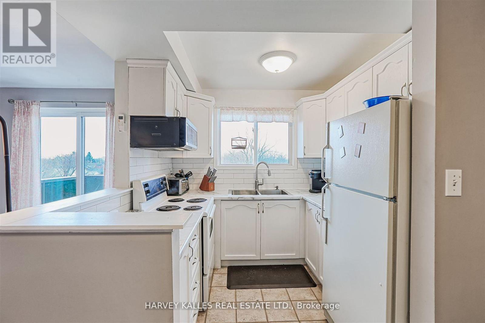 45 - 2373 King Street E, Hamilton, Ontario L8K 1X9 - Photo 14 - X12665218