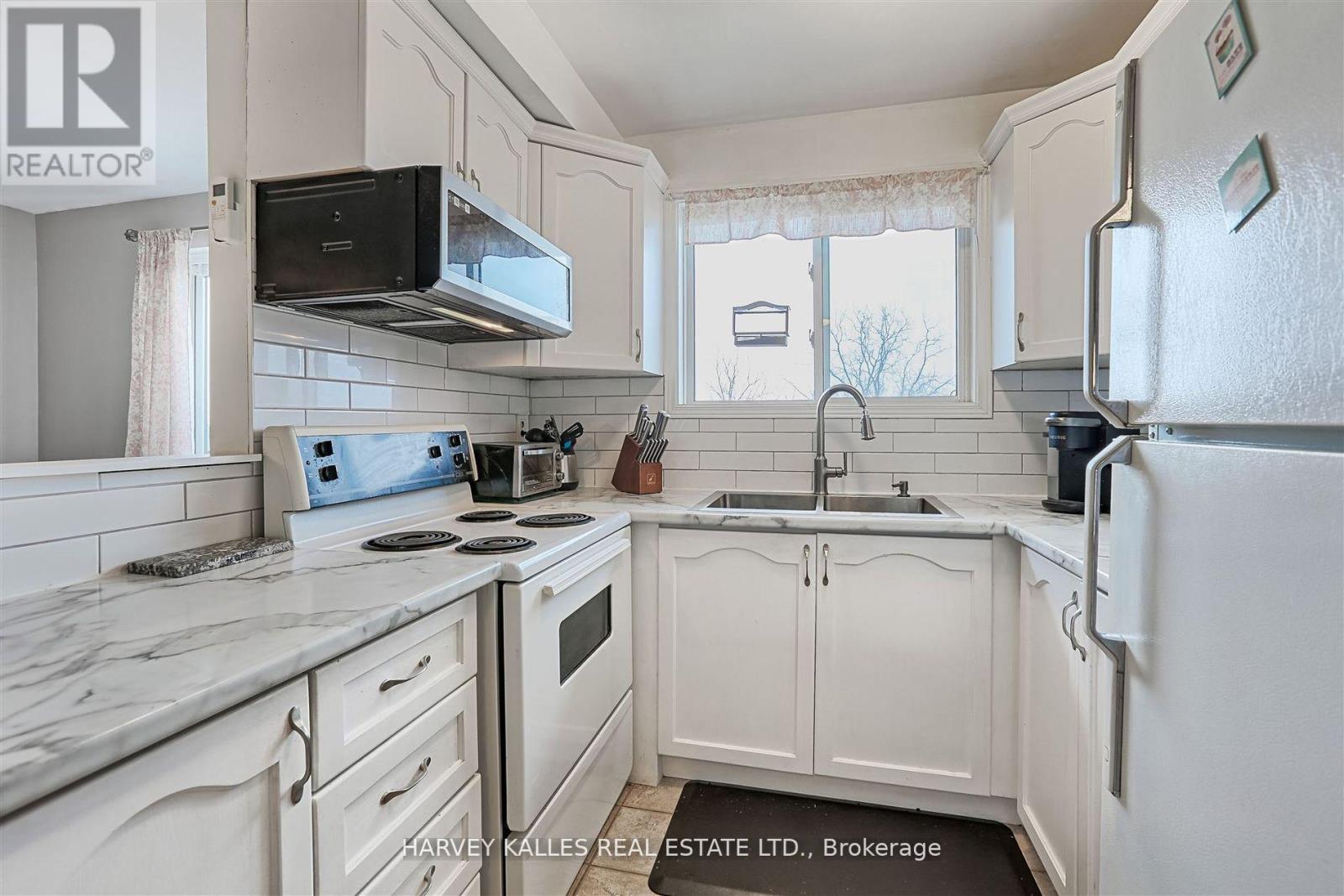 45 - 2373 King Street E, Hamilton, Ontario L8K 1X9 - Photo 15 - X12665218