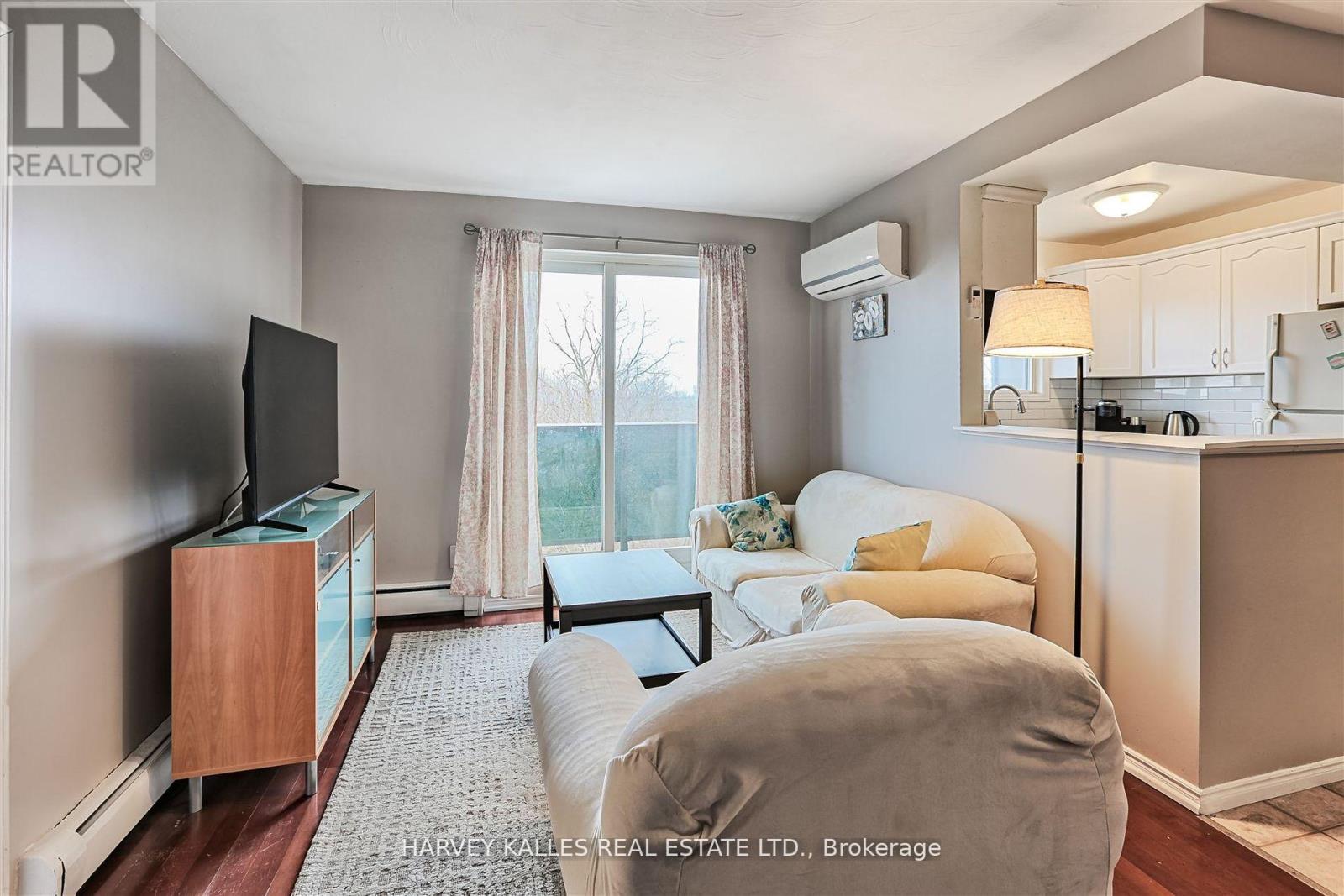 45 - 2373 King Street E, Hamilton, Ontario L8K 1X9 - Photo 5 - X12665218