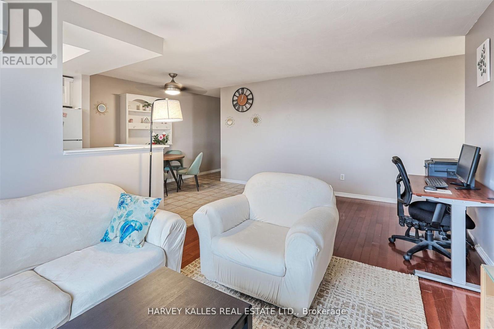 45 - 2373 King Street E, Hamilton, Ontario L8K 1X9 - Photo 7 - X12665218