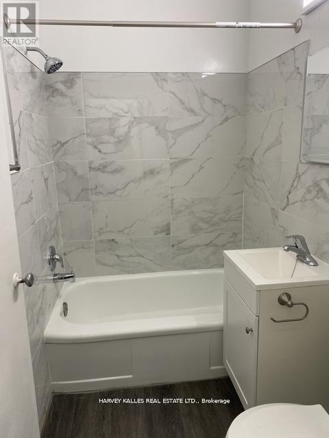 B2 - 1582 Bathurst Street, Toronto, Ontario  M5P 3H3 - Photo 4 - C12665402