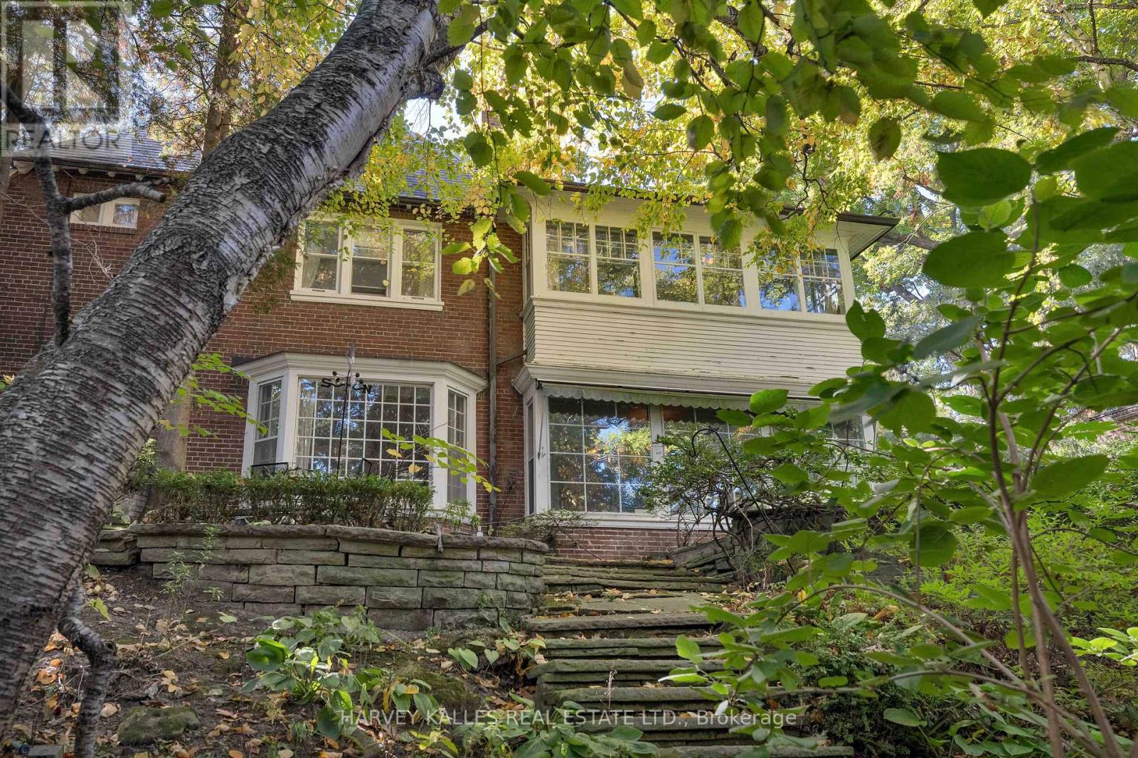 7 Beaumont Road, Toronto, Ontario M4W 1V4 - Photo 17 - C12665410