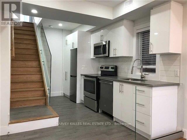 2 - 160 Lansdowne Avenue, Toronto, Ontario M6K 2V9 - Photo 4 - W12667990