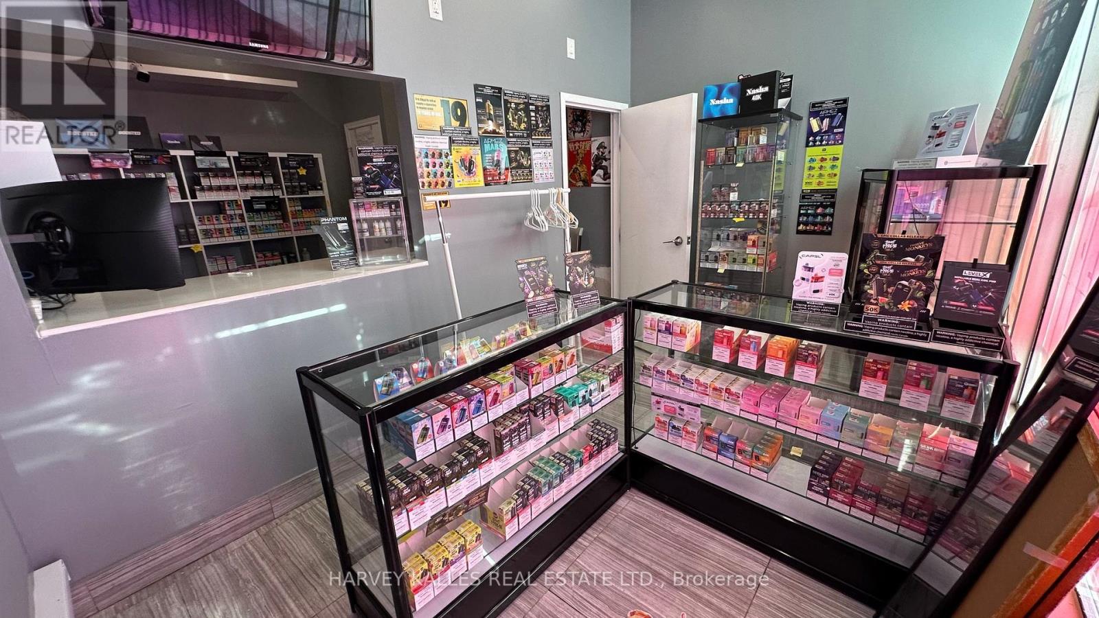 Ground - 202 Baldwin Street, Toronto, Ontario M6B 3B4 - Photo 2 - C12671112